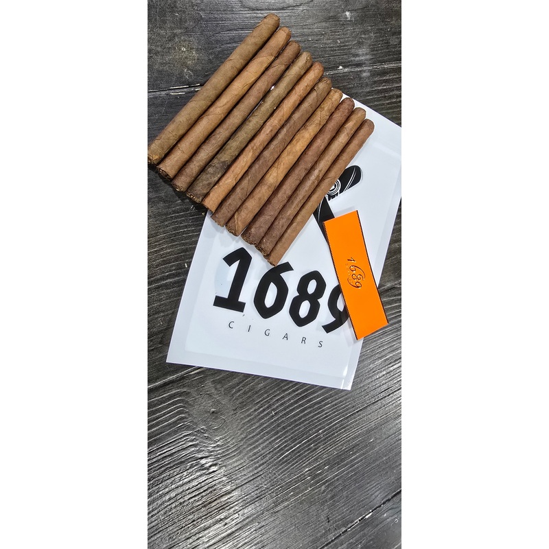 10 Natural Cigarillos  1689 Cigars
