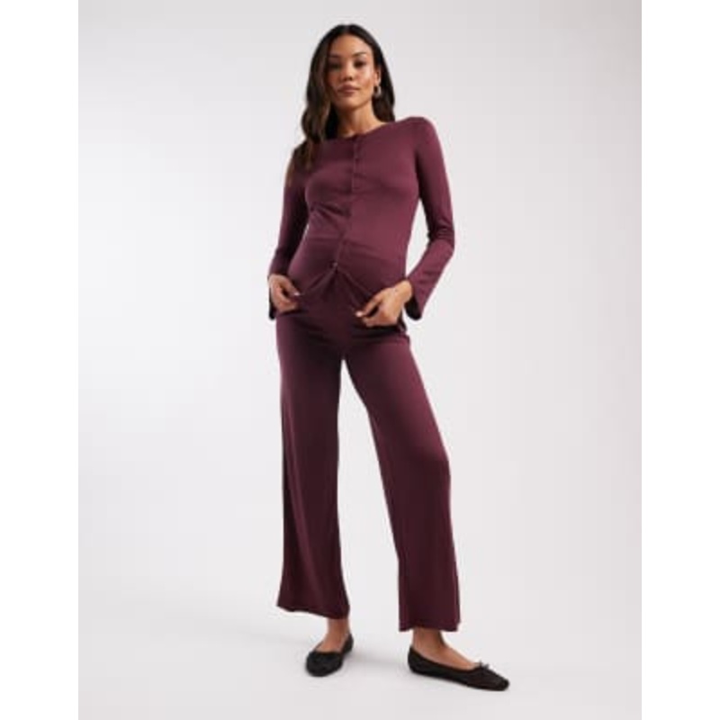 Mamalicious Maternity soft straight leg jersey pants and split side detail jersey set in burgundy