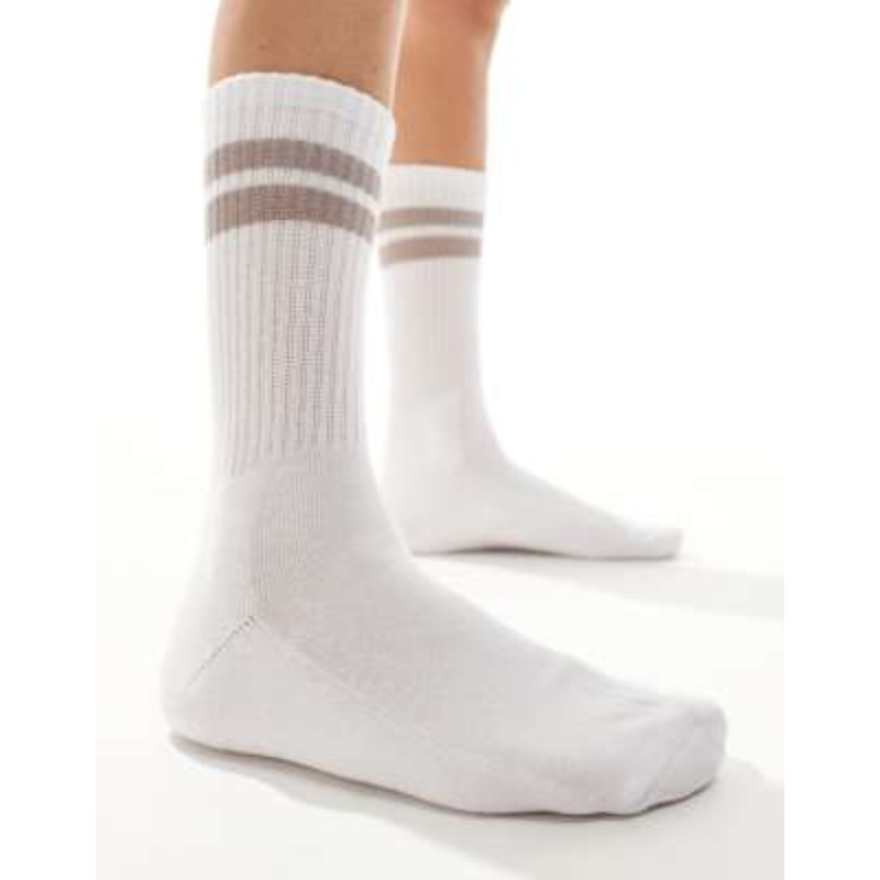 Vero Moda sporty ribbed socks in white and brown