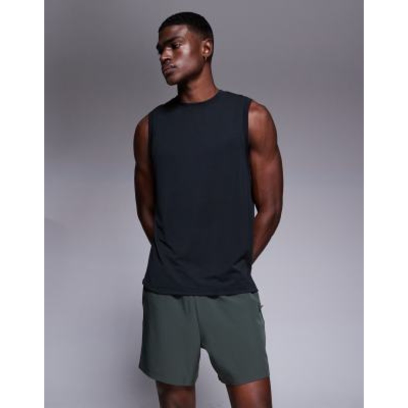 4505 Icon 5 inch quick dry training shorts with zip pockets in dark green