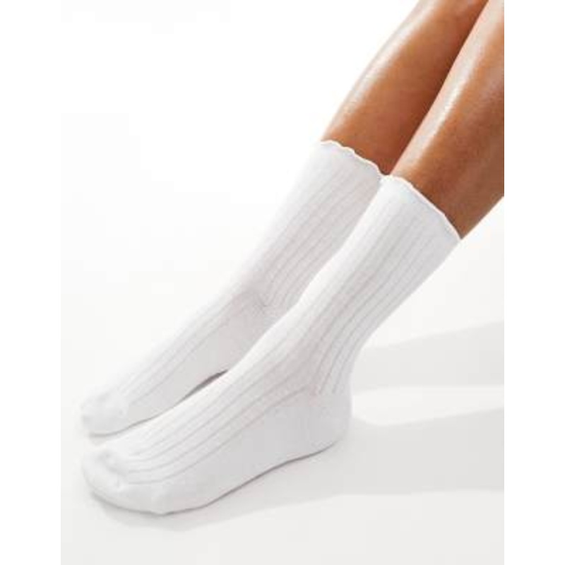 Vero Moda ribbed frill socks in white