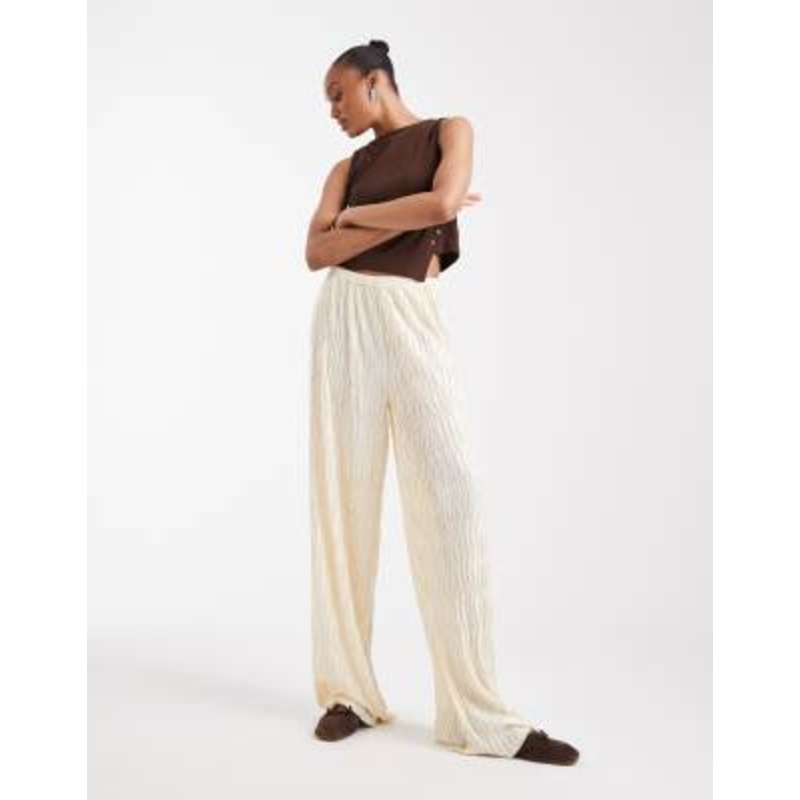 Vero Moda Tall textured plisse wide leg pants in birch cream