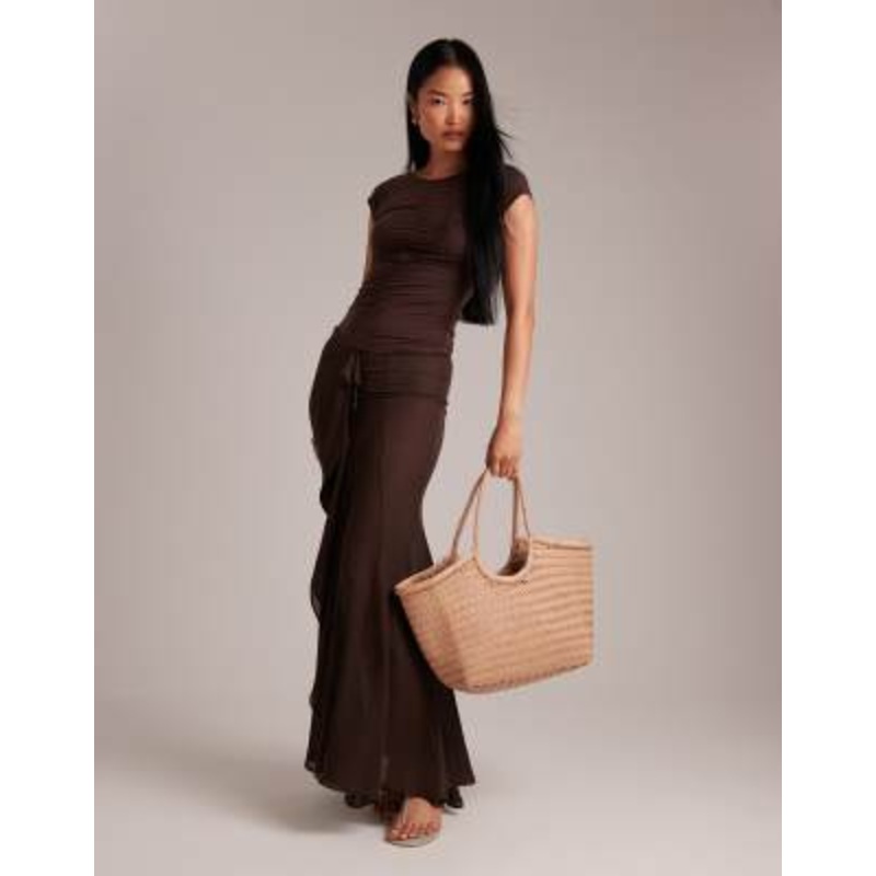 Dragon Diffusion nantucket woven basket bag in sand