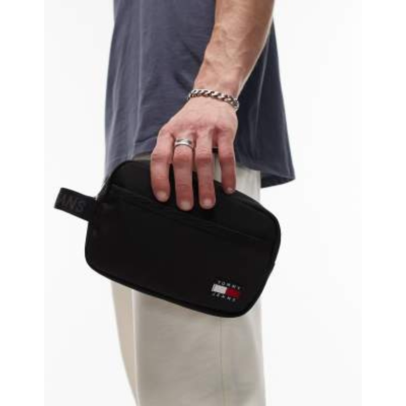 Tommy Jeans essential daily toiletry bag in black