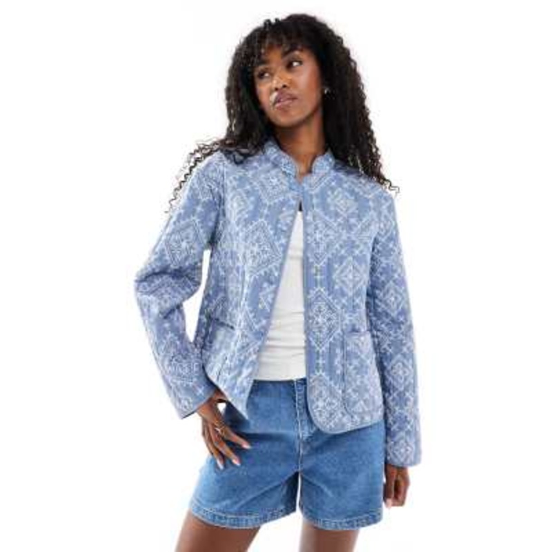 Vero Moda quilted jacket in blue geo print