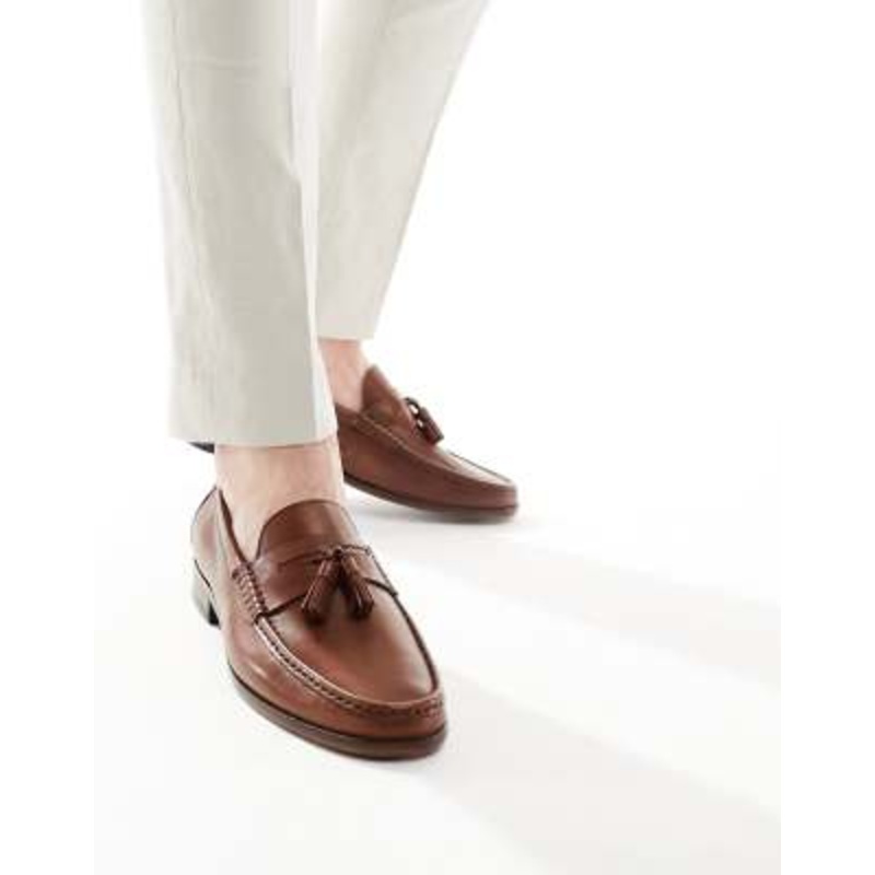 Walk London Tino tassel loafers in tan leather