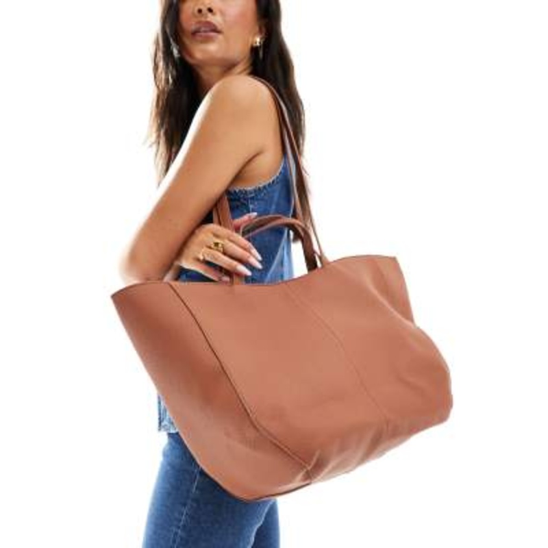 Glamorous structured tote bag in tan