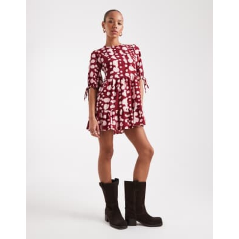 Wednesday’s Girl smudgy dot print smock dress in burgundy and pink