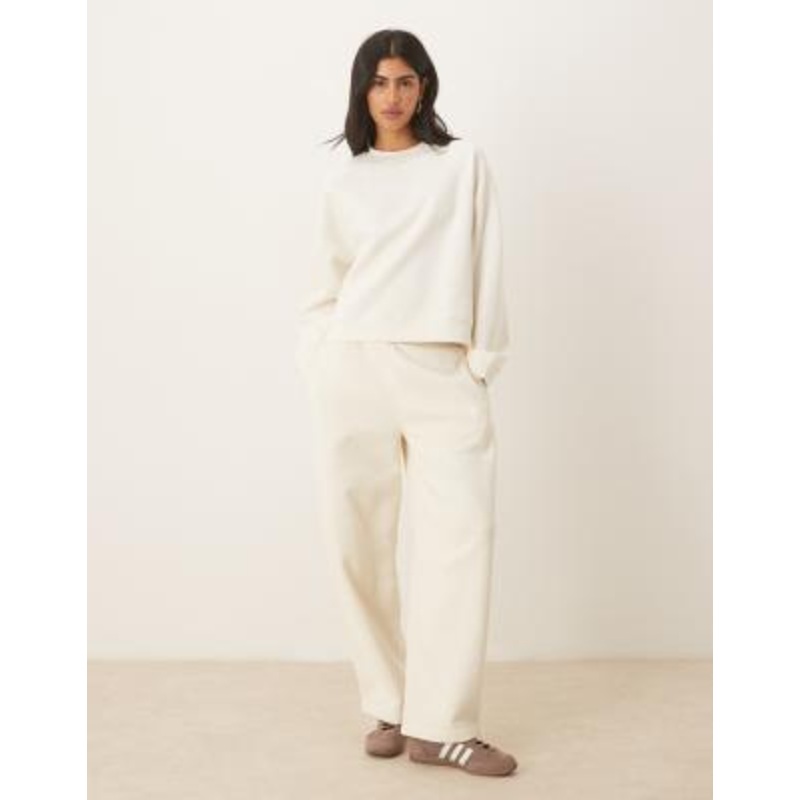 DESIGN brushback set in cream