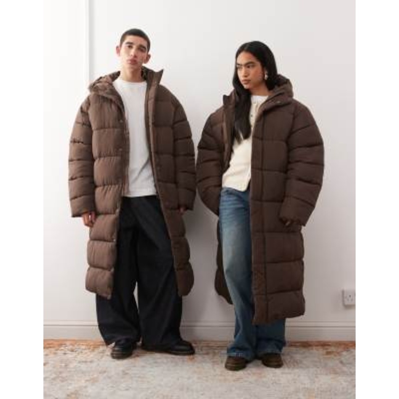 COLLUSION Unisex maxi puffer coat in chocolate brown
