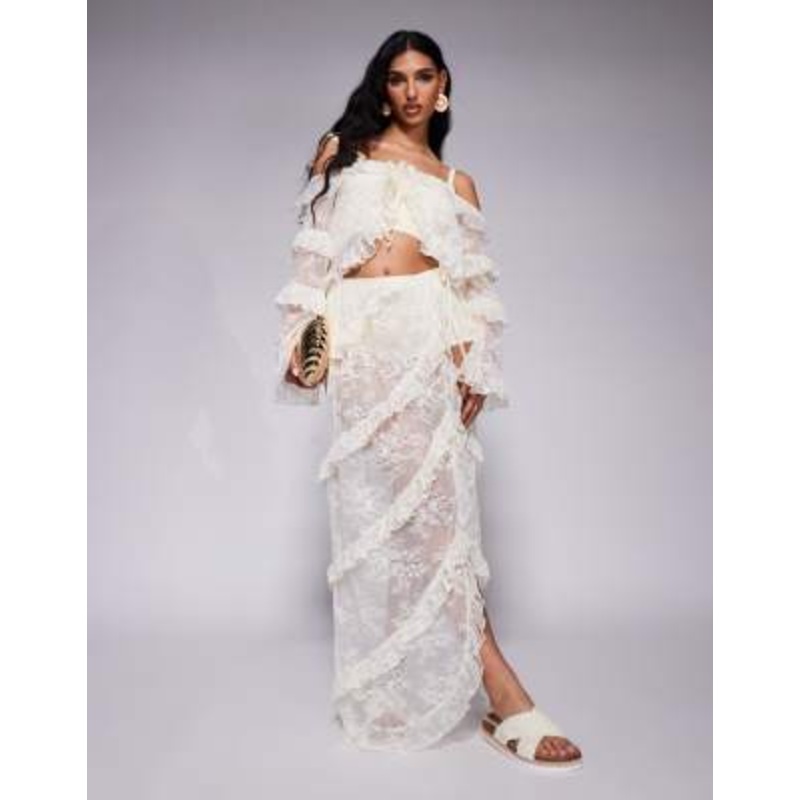 South Beach ruffle lace set in cream