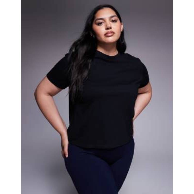 4505 Curve Icon boxy fit cotton T-shirt with quick dry finish in black