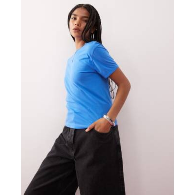 Weekday T-shirt with bound seams in blue