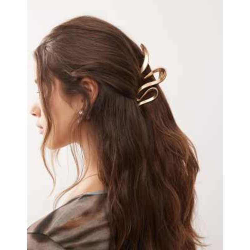 Weekday wave hair claw clip in gold