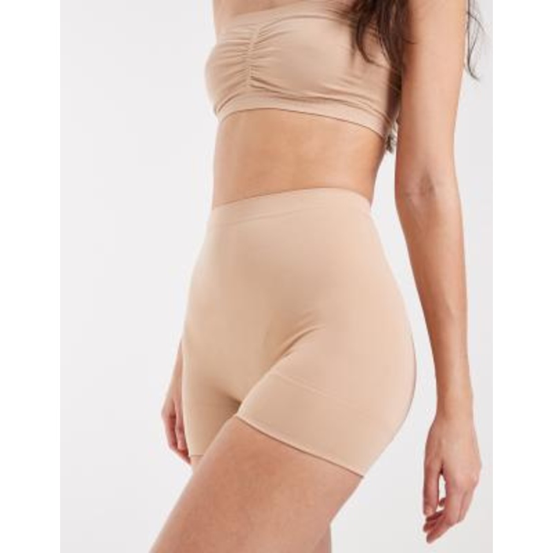 Perfect Secrets medium shaper shorts in cappuccino