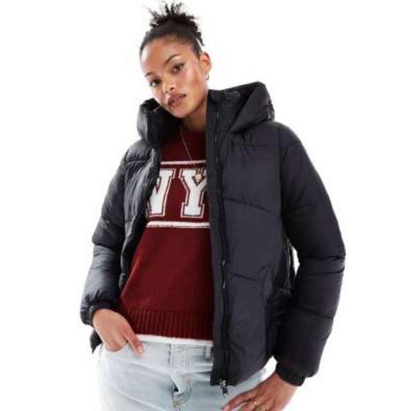 Vero Moda Tall puffer jacket in black
