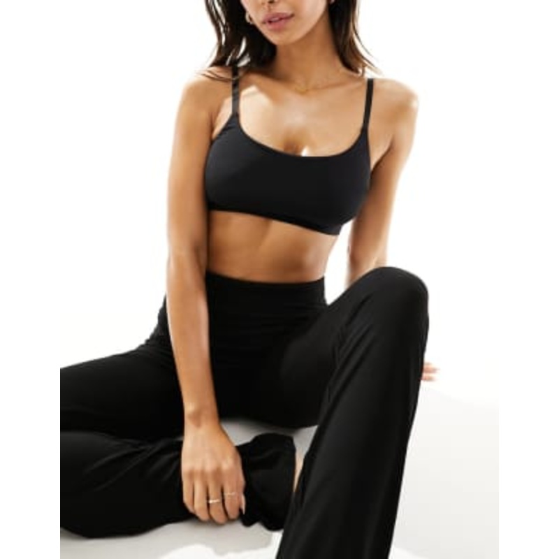 Pieces mix & match seamless bras, thongs & shorts in black