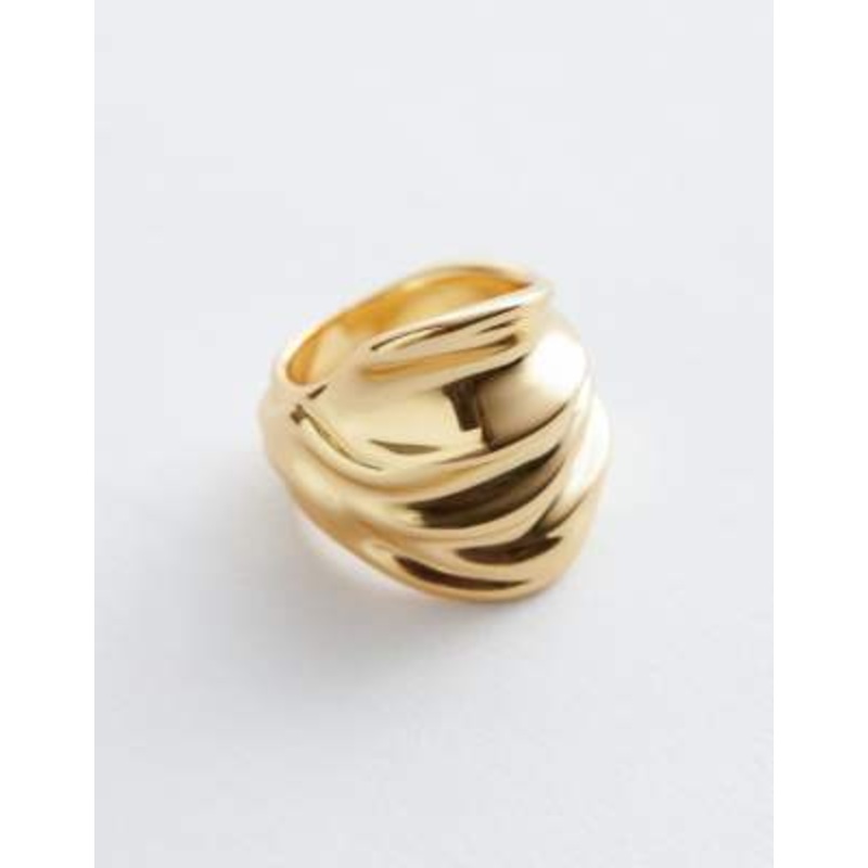 & Other Stories large curved ring in gold tone