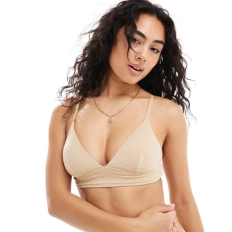 Pieces seamless bra and thongs in beige