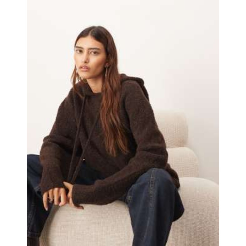 ARRANGE boucle hoodie in chocolate