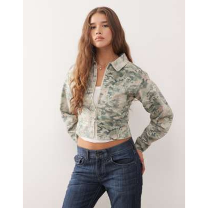 COLLUSION 90s denim fitted jacket in camo print