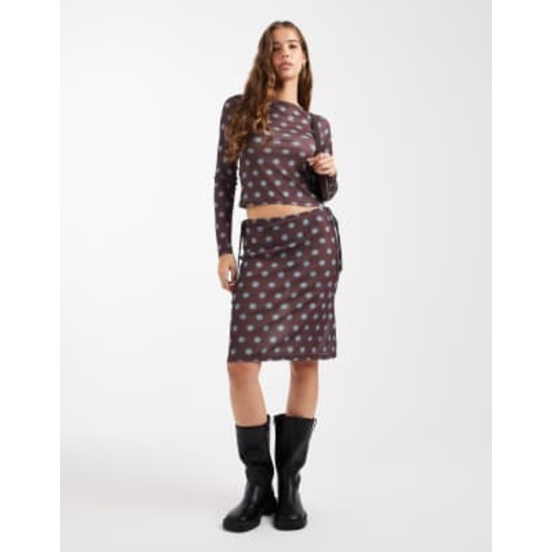 COLLUSION awkward length blur spot skirt in brown blue – part of a set