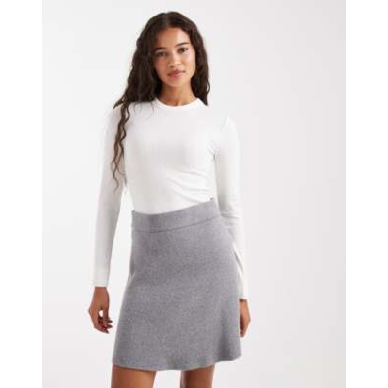Vero Moda knit flippy mini skirt in gray melange