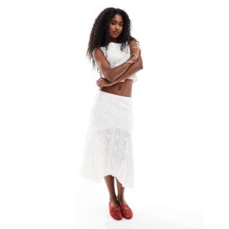 Vero Moda bubble textured handkerchief hem skirt in white – part of a set