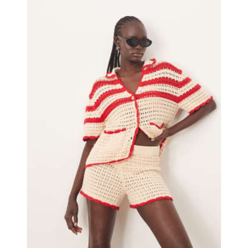 ARRANGE knit contrast stripe shorts in cream and red – part of a set