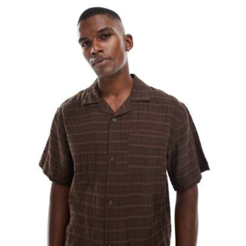 Cotton On box fit short sleeve shirt in chocolate brown