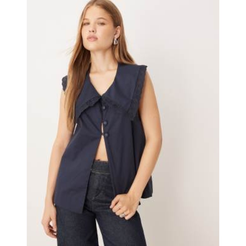 VRG GRL Mae collar detail short sleeve blouse in navy