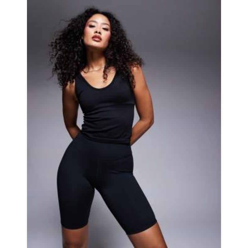 4505 Hourglass Icon 8 inch soft touch legging shorts in black
