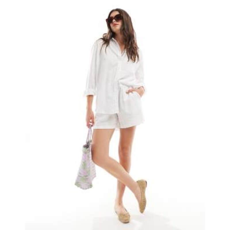 Vero Moda linen blend loose a line shorts in white – part of a set