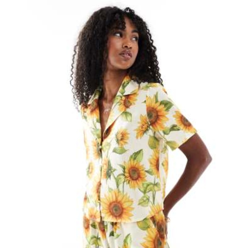 Vero Moda short sleeve boxy shirt in sunflower print – part of a set