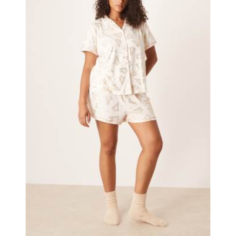 Urban Threads Curve Christmas poly short sleeve camp collar top and shorts pajama set in foil christmas tree print