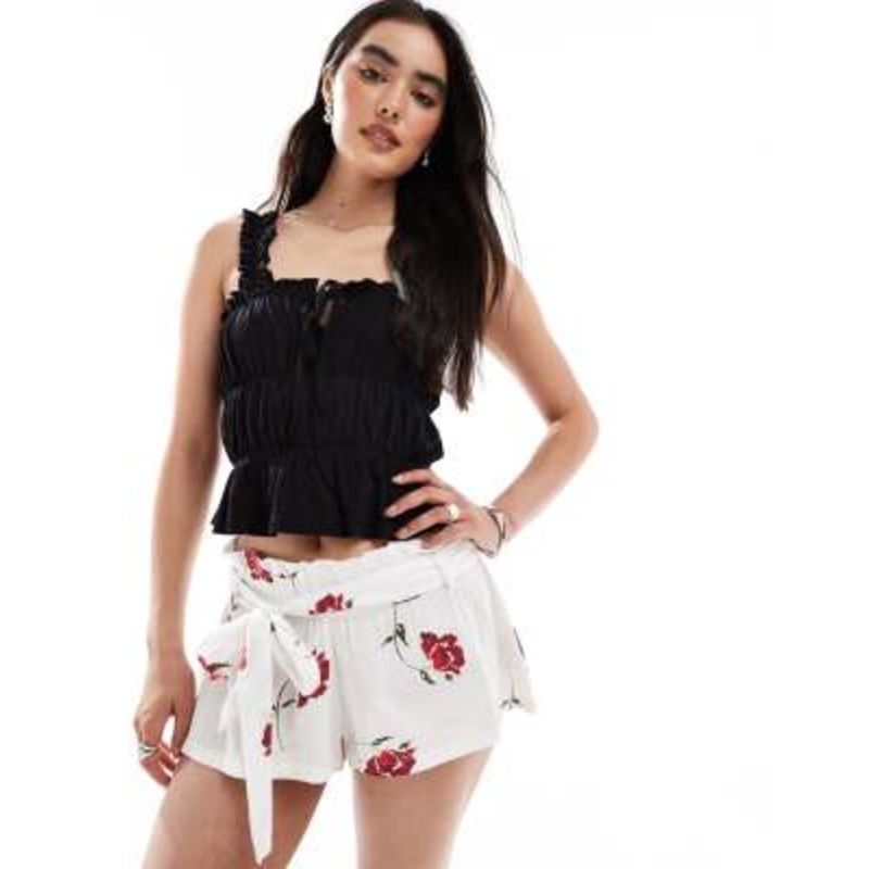 Wednesday’s Girl shorts in floral print