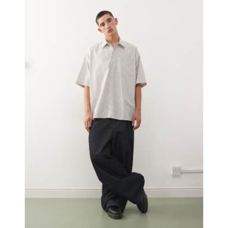 COLLUSION boxy oversized short sleeve shirt in neutral plaid