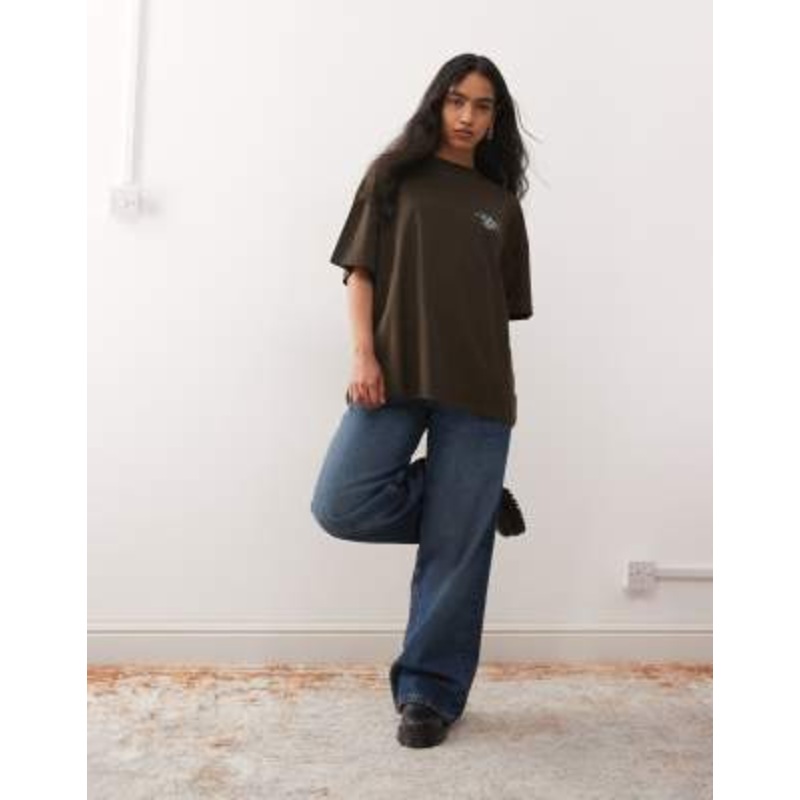 COLLUSION short sleeve back graphic tee in chocolate