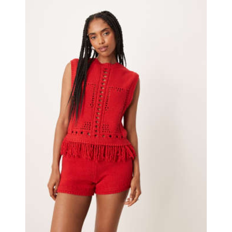 DESIGN fringed tank & shorts with open stitch detail set in red