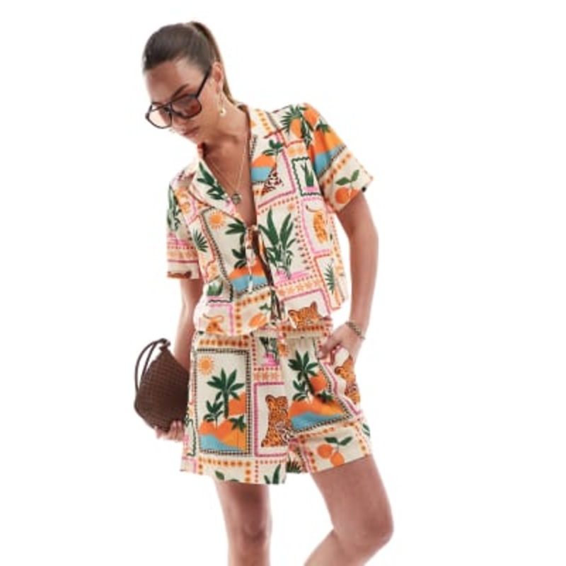 Vero Moda pull-on shorts in tropical postcard print – part of a set