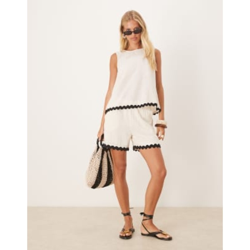 VILA scallop trim sleeveless top and short set in cream