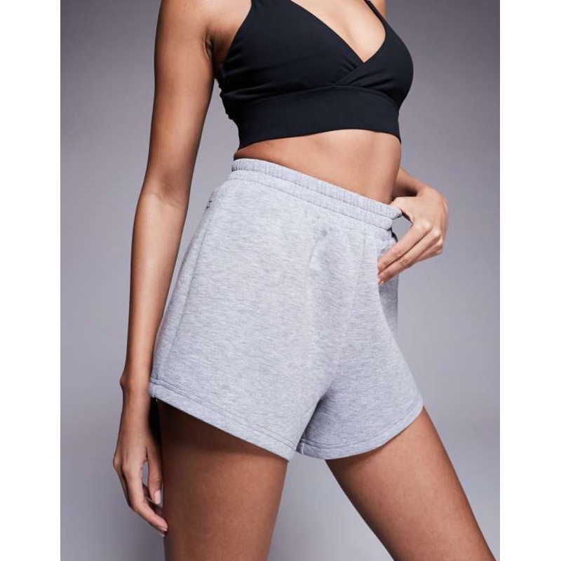 4505 Icon performance sweat shorts in gray heather