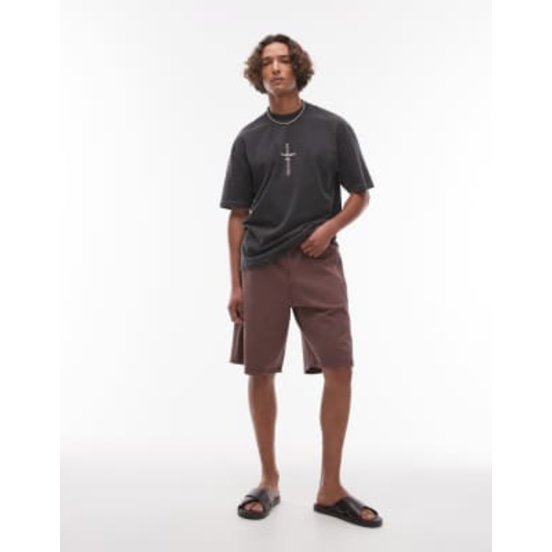 Topman long short with textured panel in washed brown