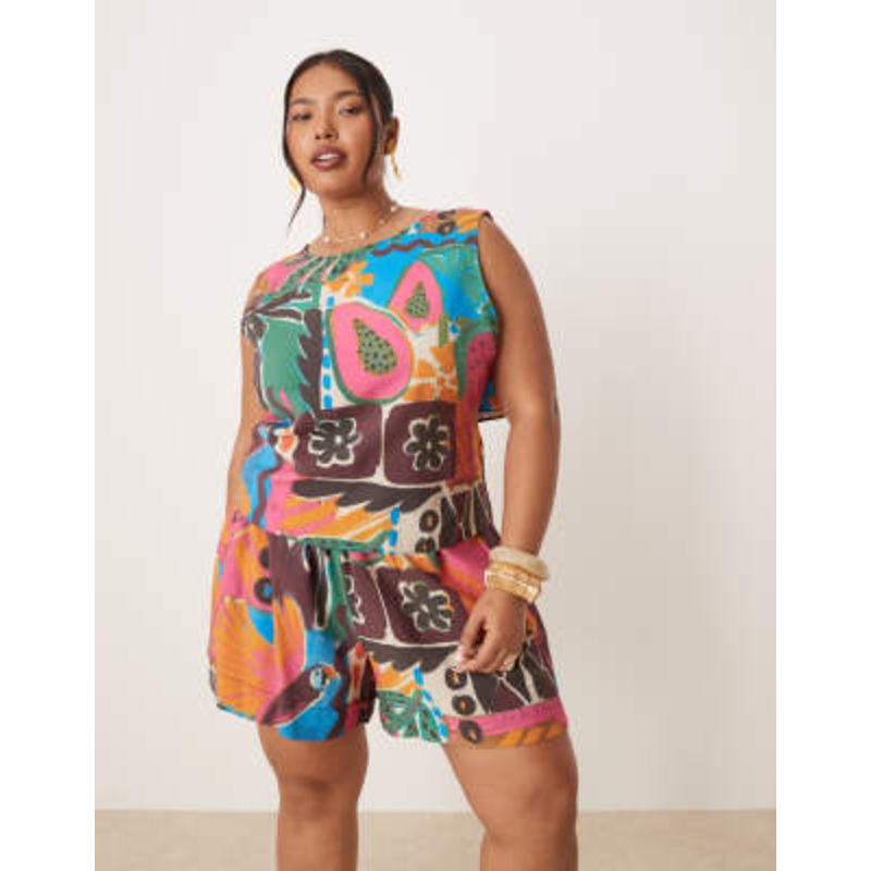 DESIGN Curve open tie back shell top & pull-on shorts set in carnival print