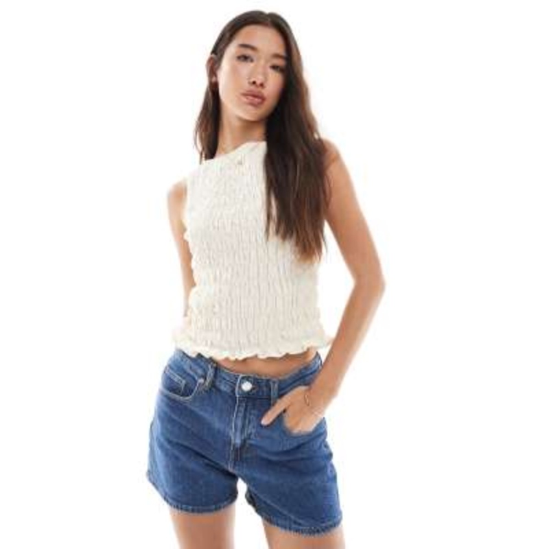 Vero Moda Tess denim shorts in medium blue denim