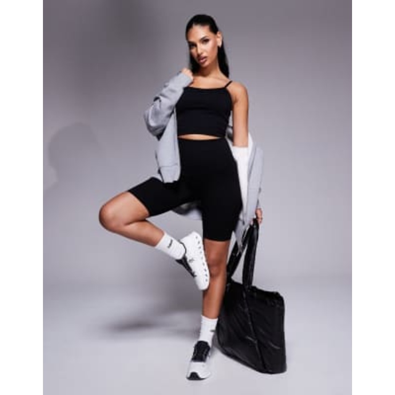 4505 Icon seamless ribbed quick dry 8 inch legging shorts in black