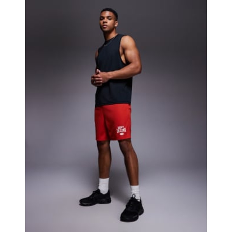 4505 Heavy Lifting graphic mesh training shorts in red