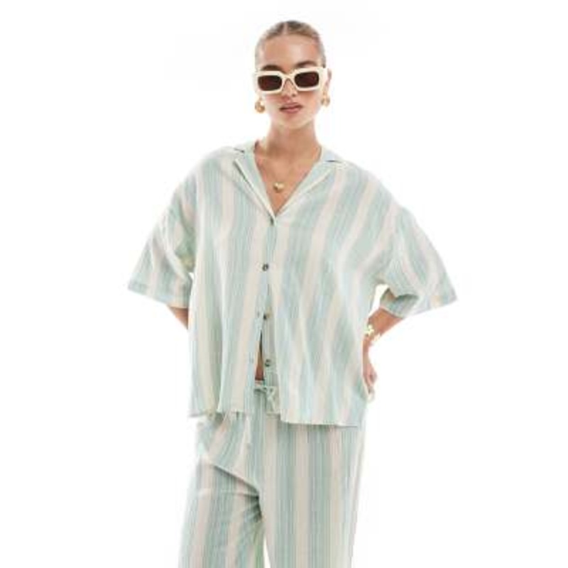 Billabong sunny daze short sleeve beach shirt in island green – part of a set