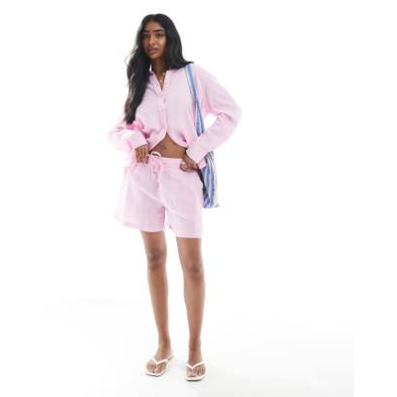 Vero Moda linen touch shorts in pink – part of a set