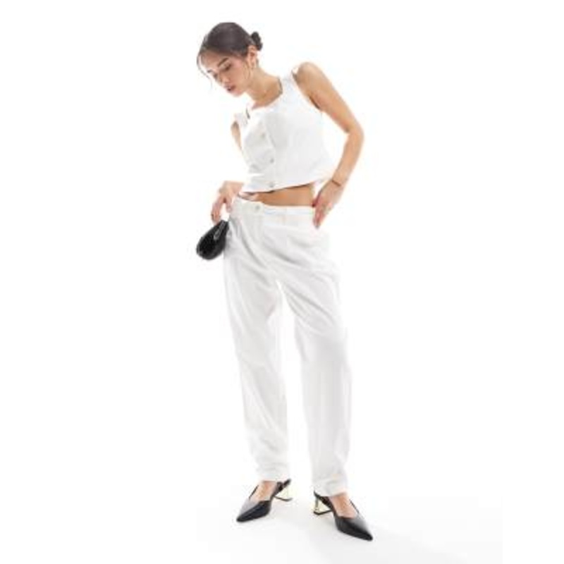 Vero Moda tailored barrel leg pants in white – part of a set